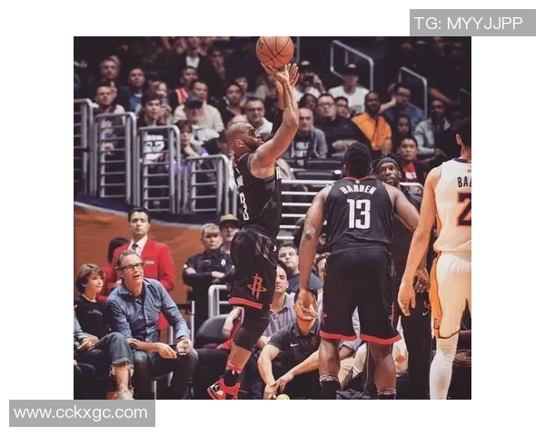 帅气男足球星头像集合 展现运动员魅力与阳光风采 帅气男足球星头像集合 展现运动员魅力与阳光风采