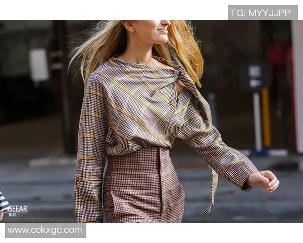 时尚足球女球星穿搭灵感头像,展现运动与潮流的完美结合 时尚足球女球星穿搭灵感头像,展现运动与潮流的完美结合